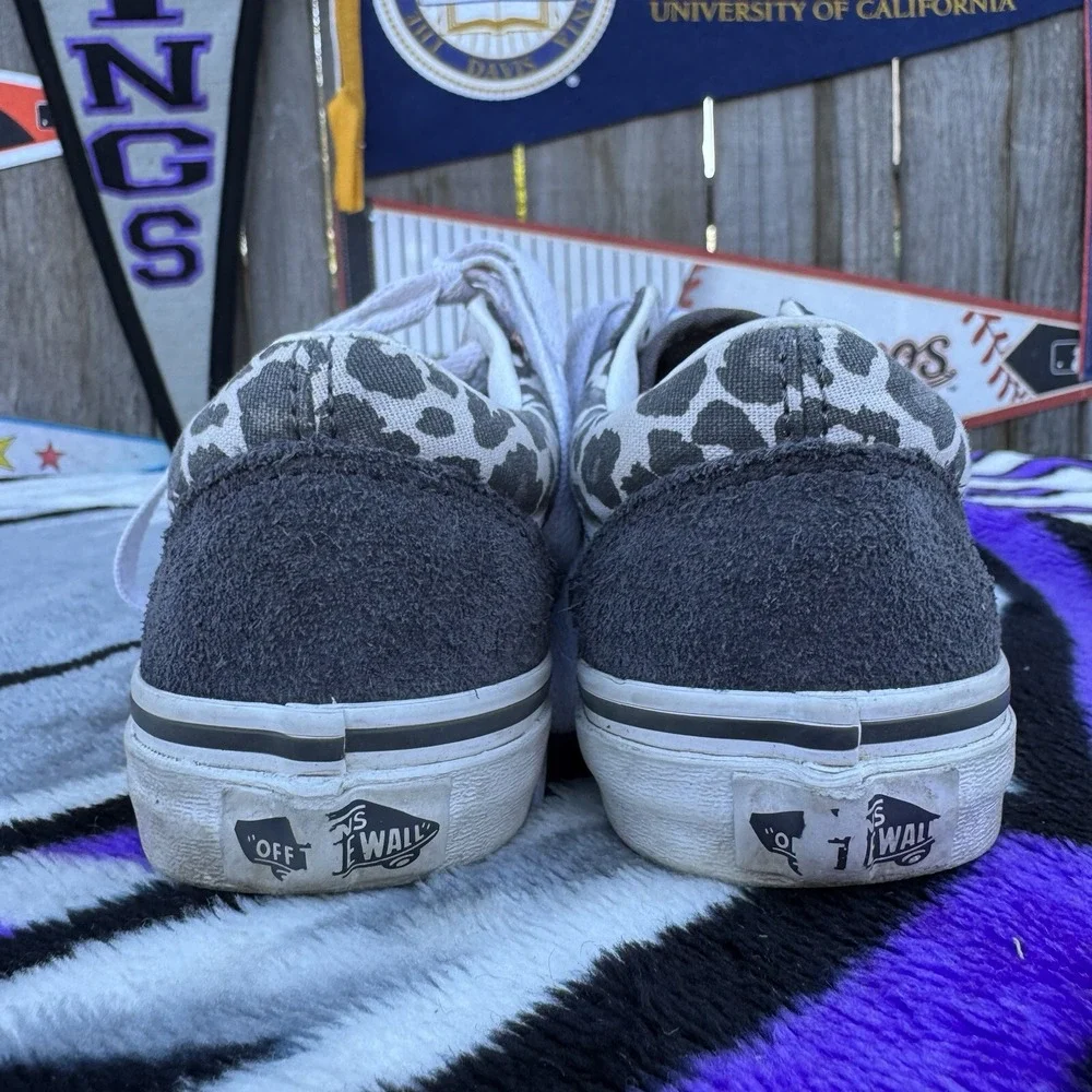 Size 1Y‎ - Vans Old Skool Grey Suede Snow Leopard Print Lace Up Sneakers